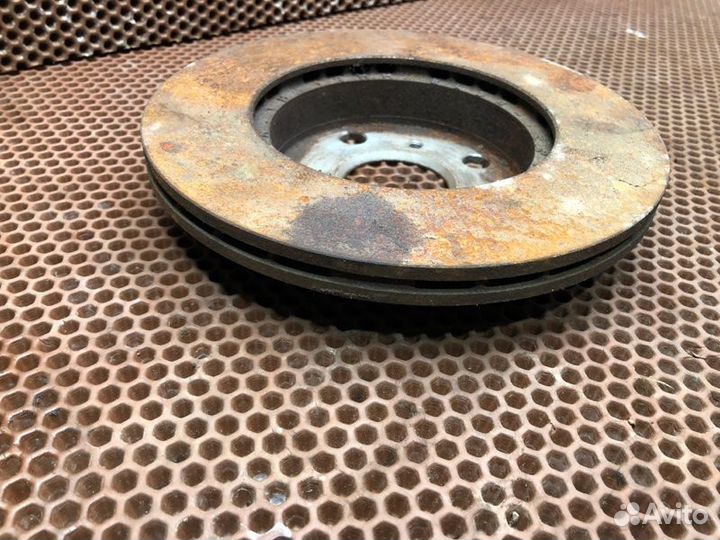 Тормозной диск передний Toyota Corsa FL51