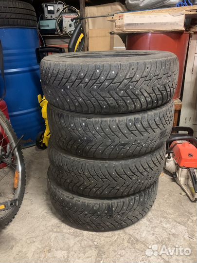 Nokian Tyres Hakkapeliitta 8 185/65 R15 92T