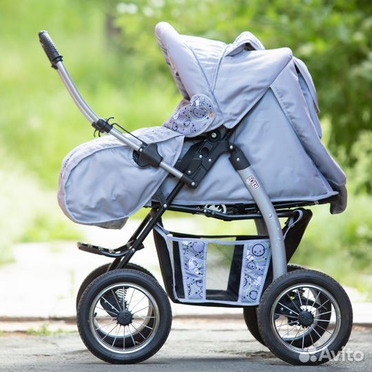 Двухместная коляска