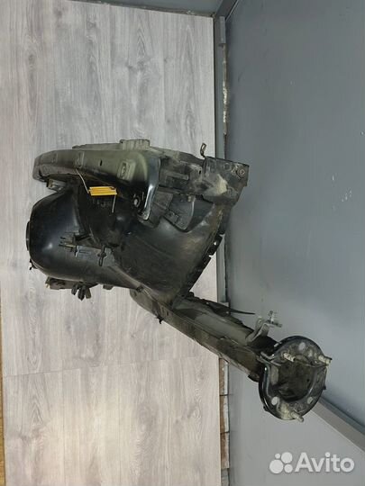 Лонжерон левый BMW е39 чёрный 475 цвет