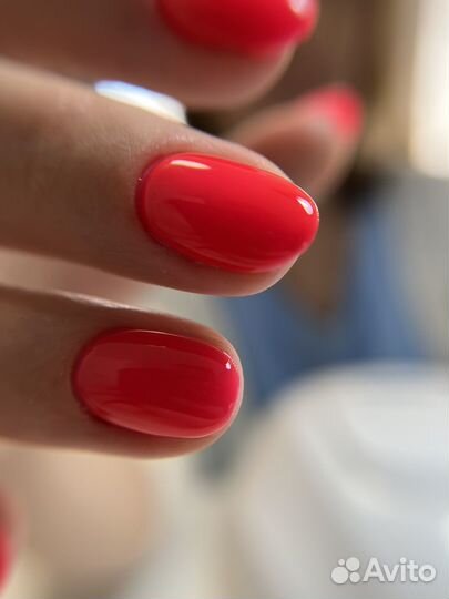 Модель на маникюр