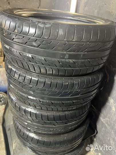 Toyo DRB 215/50 R17