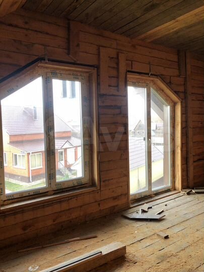Дом 252 м² на участке 10,5 сот.