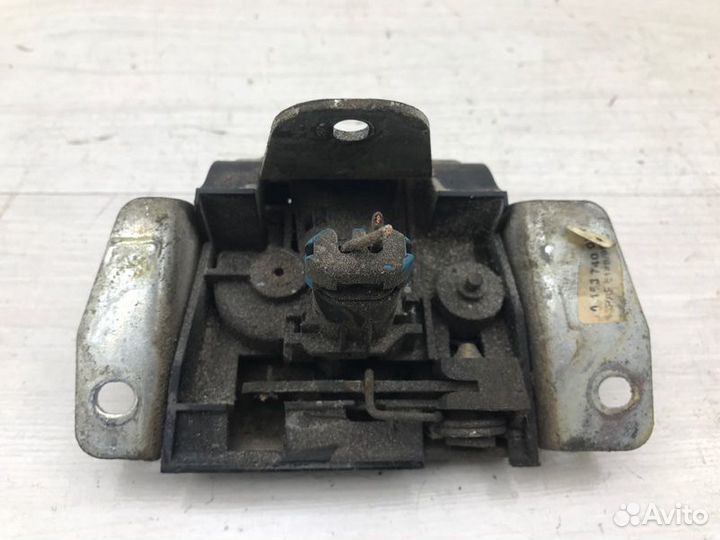 Замок багажника Mercedes Ml320 W163 M112.942 1999