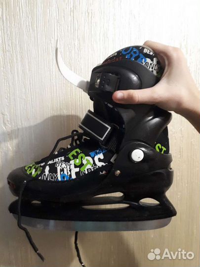 Коньки хоккейные