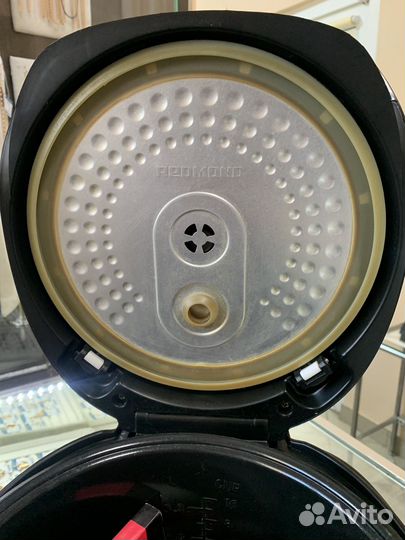 Мультиварка redmond rmc-m90