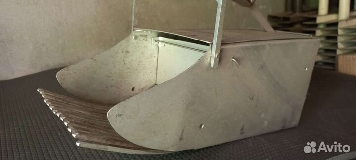 Комбайн для сбора ягод