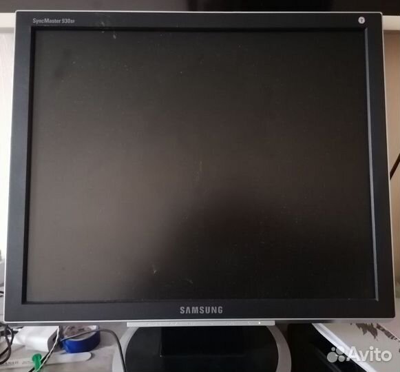 Монитор Samsung