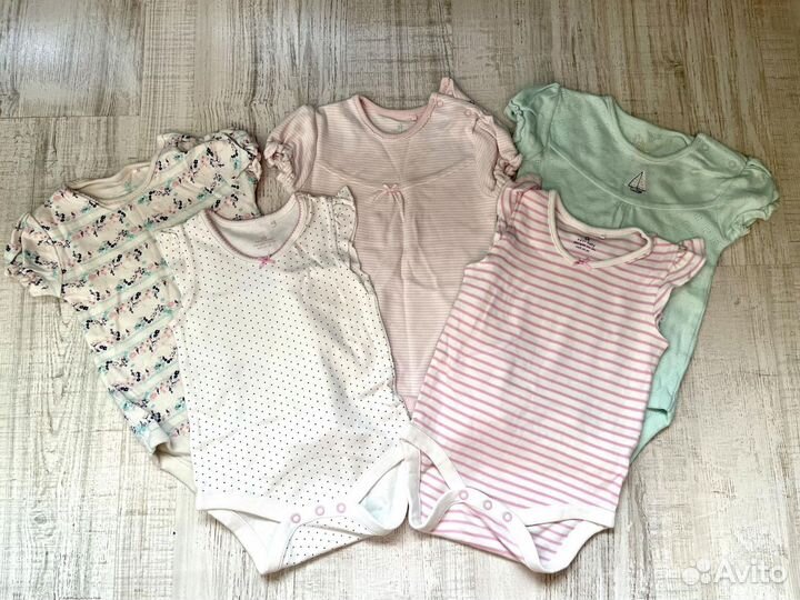 Детские вещи на младенца
