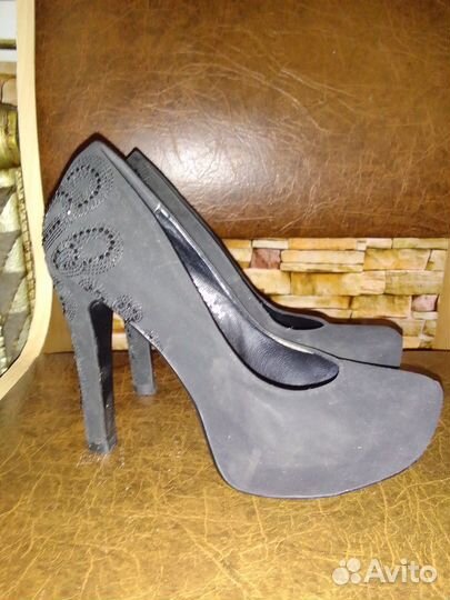 Туфли женские 38 размер черные замшевые