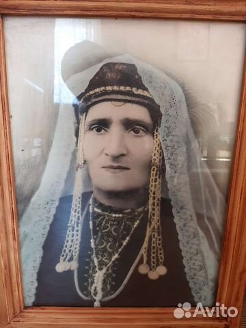 Портрет женщины в национальном уборе черкесогаи