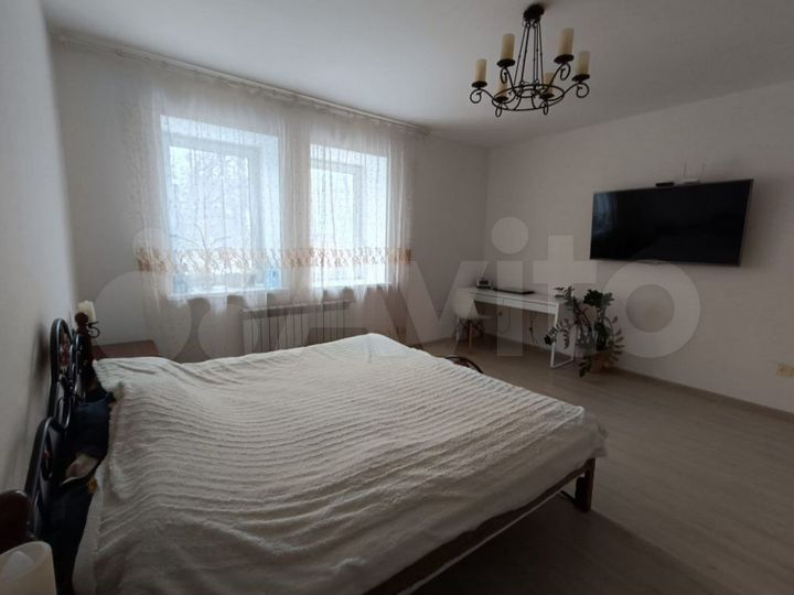 2-к. квартира, 109,1 м², 2/4 эт.