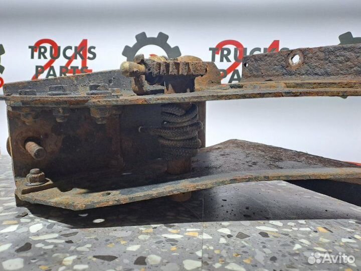 Механизм подъема запасного колеса Mercedes-Benz