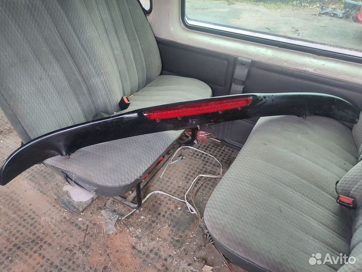 Спойлер на Hyundai Starex 1 рестайлинг