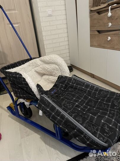 Детские санки на колесах