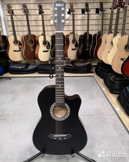 Акустическая гитара