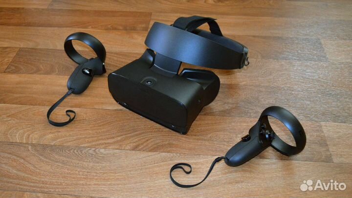 Шлем виртуальной реальности Oculus Rift S