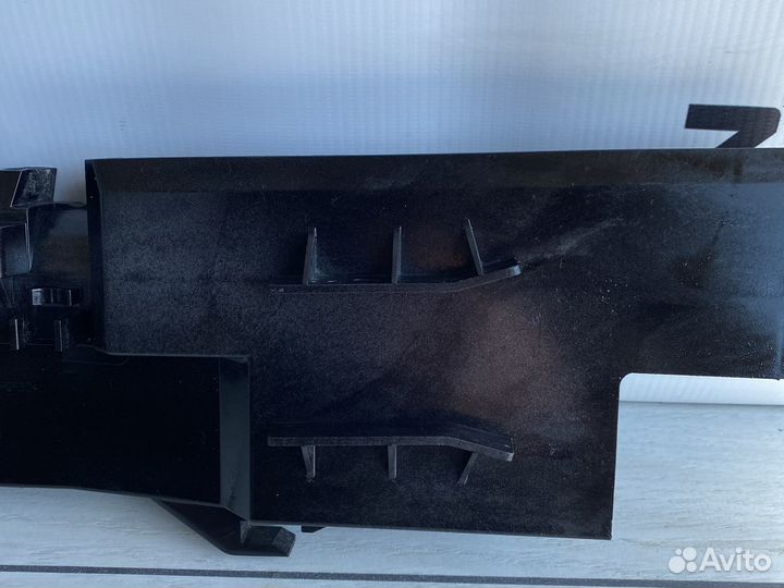 BMW X5 E70 Дефлектор радиатора