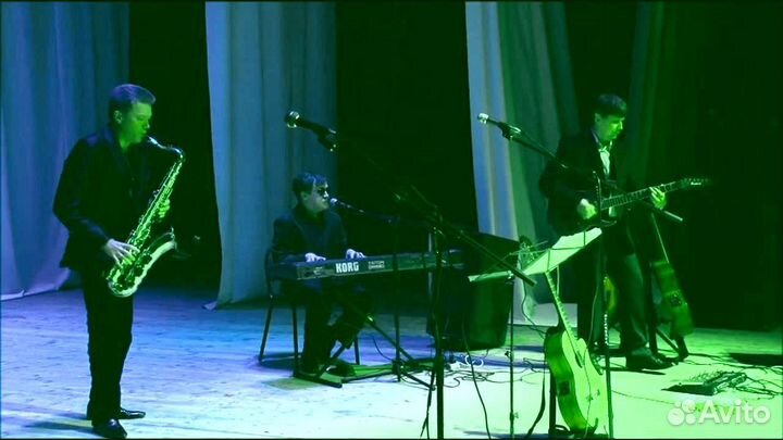 Саксофонист. Саксофон на праздник