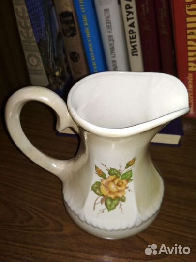 Чайный сервиз, чашки, кувшин