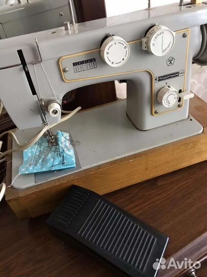 Швейная машина Подольск 142