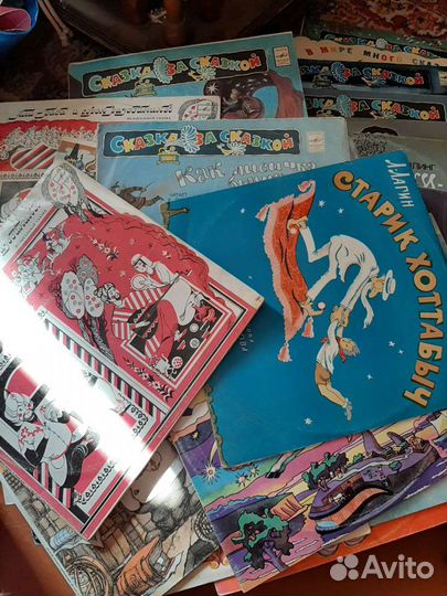 Стереопроигрыватель и пластинки