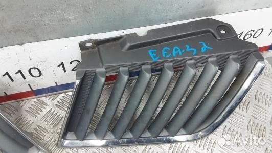 Решетка радиатора mitsubishi L200 K4T (EEA32G101)