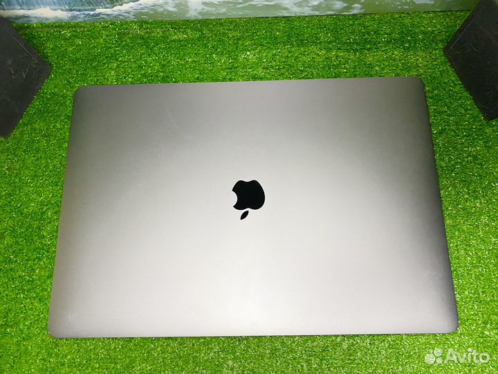 MacBook Pro 16 2019 i7 16/512 Классный