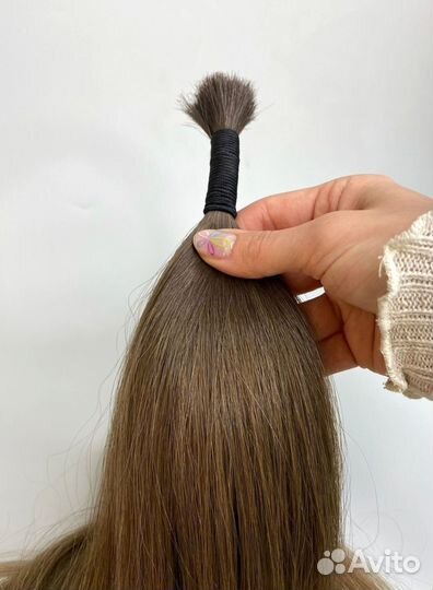 Волосы натуральные, прямые, надёжно