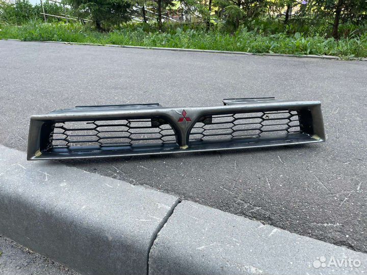 Решетка радиатора галант 8