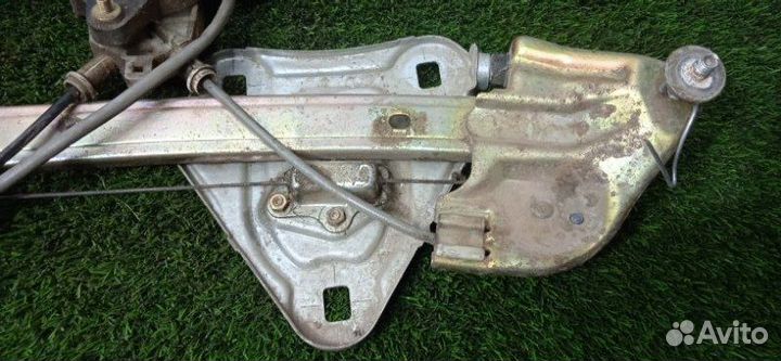 Механизм стеклоподъемника задний левый Toyota Mark