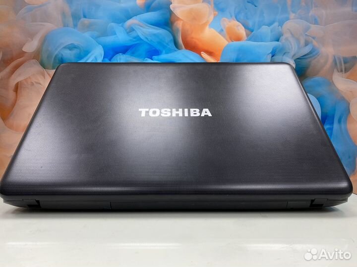 Большой Toshiba 17.3