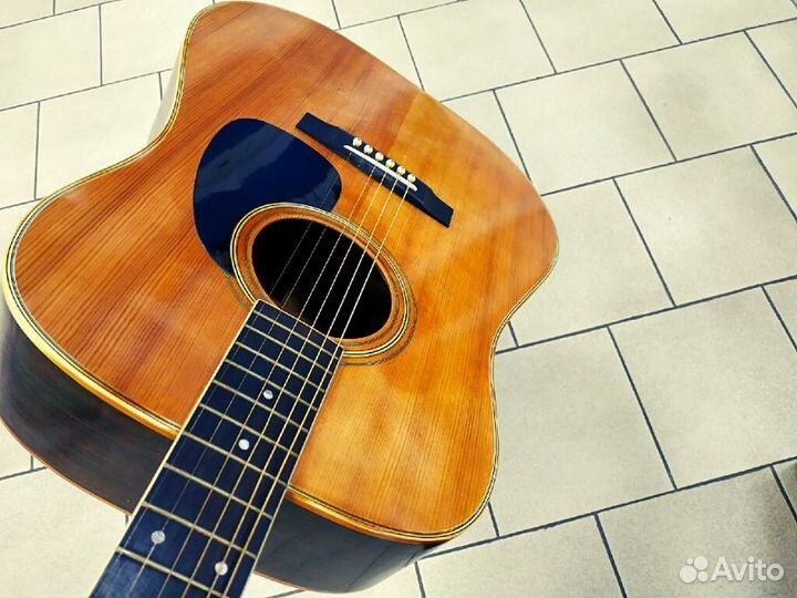 Акустическая гитара Morales