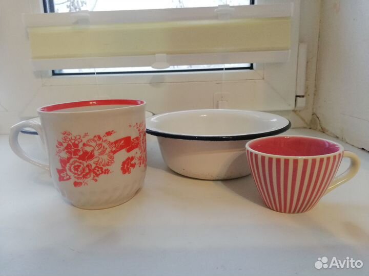 Посуда времен СССР, кружки,эмалированные миски
