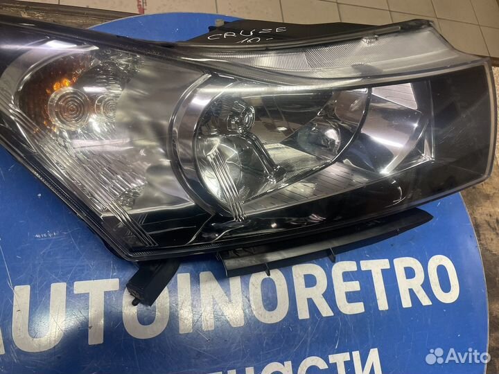 Фара правая Chevrolet Cruze С 2009-2012 год