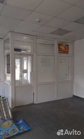 Входная группа бу, пластиковая дверь, перегородка