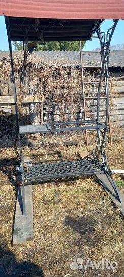 Мангал с крышей