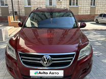 Volkswagen Tiguan 2.0 AT, 2009, 130 500 км, с пробегом, цена 1 300 000 руб.