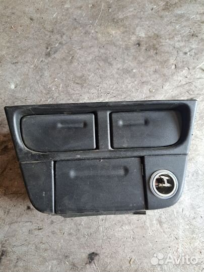 Подстаканник Opel Vectra B