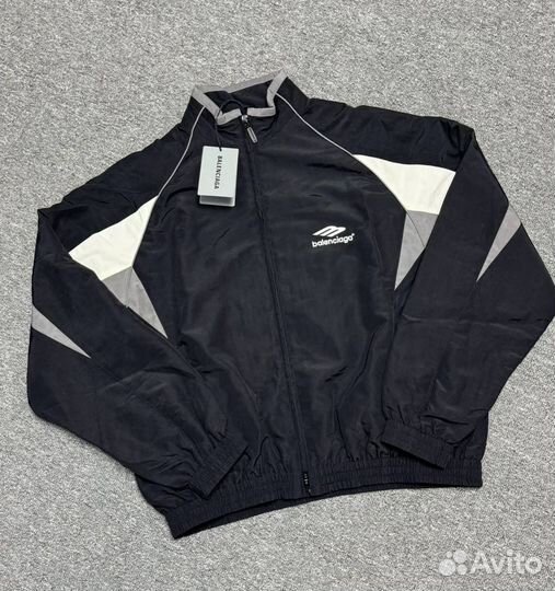 Ветровка balenciaga