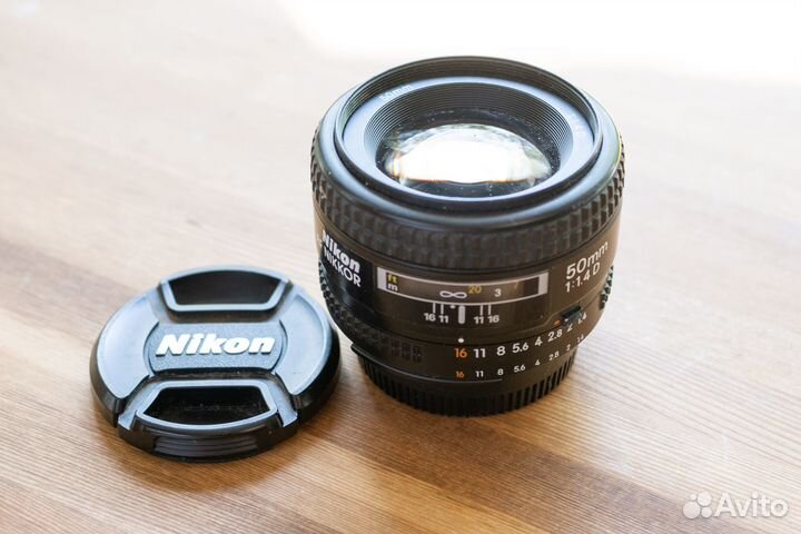 Зеркальный фотоаппарат Nikon D7100