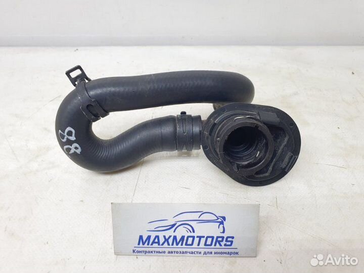 Патрубок системы охлаждения Mercedes-Benz C W204