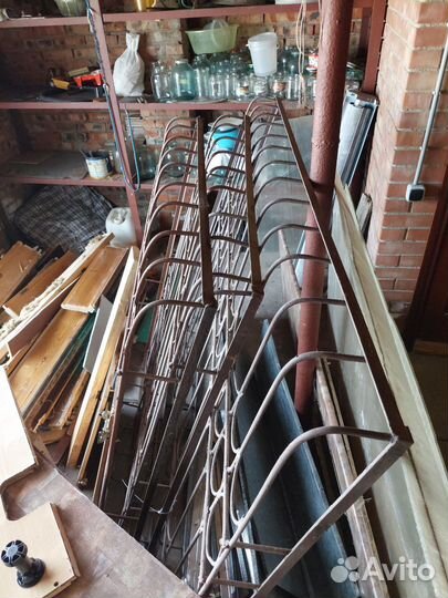 Металлические решетки на окна бу