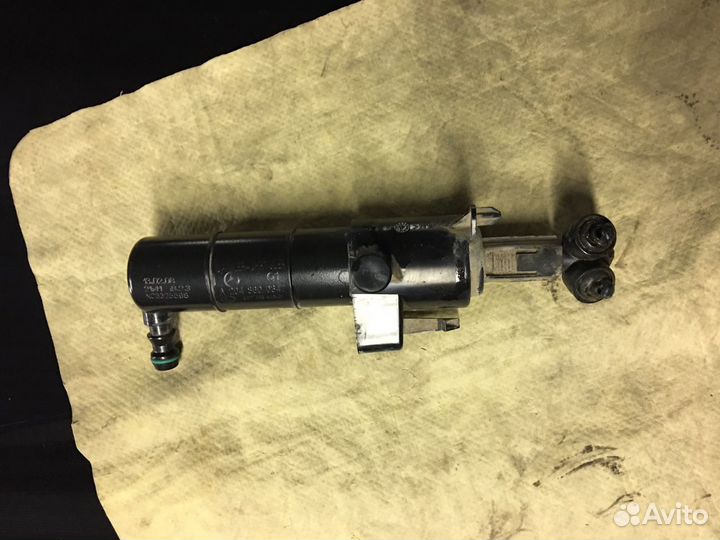 Форсунка омывателя для фароочистителя w204