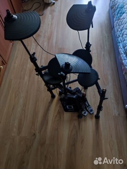 Электронная ударная установка Medeli dd401