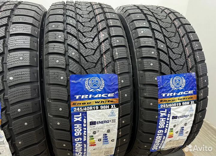 Tri Ace Snow White II 245/40 R19 и 275/35 R19 54J