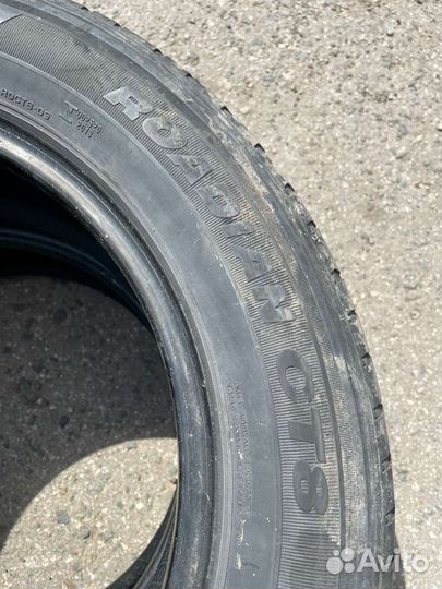 Nexen Roadian CT8 215/65 R17