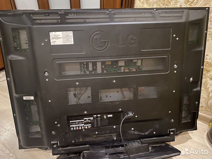 Плазменный телевизор LG
