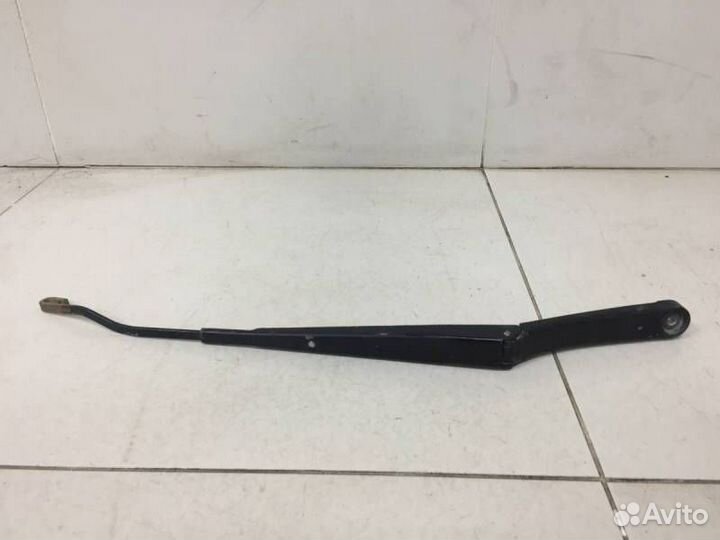 Поводок стеклоочистителя передний левый Volkswagen