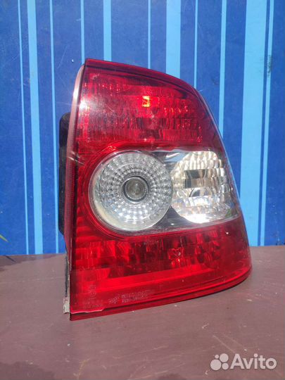 Фонарь задний правый priora седан